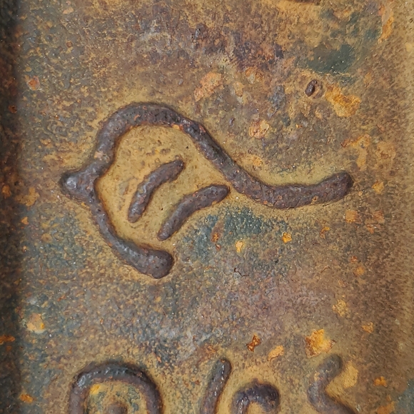 Vintage Large Cast Iron Ashtray Heavy 4-Lbs. - Picture 4 of 9